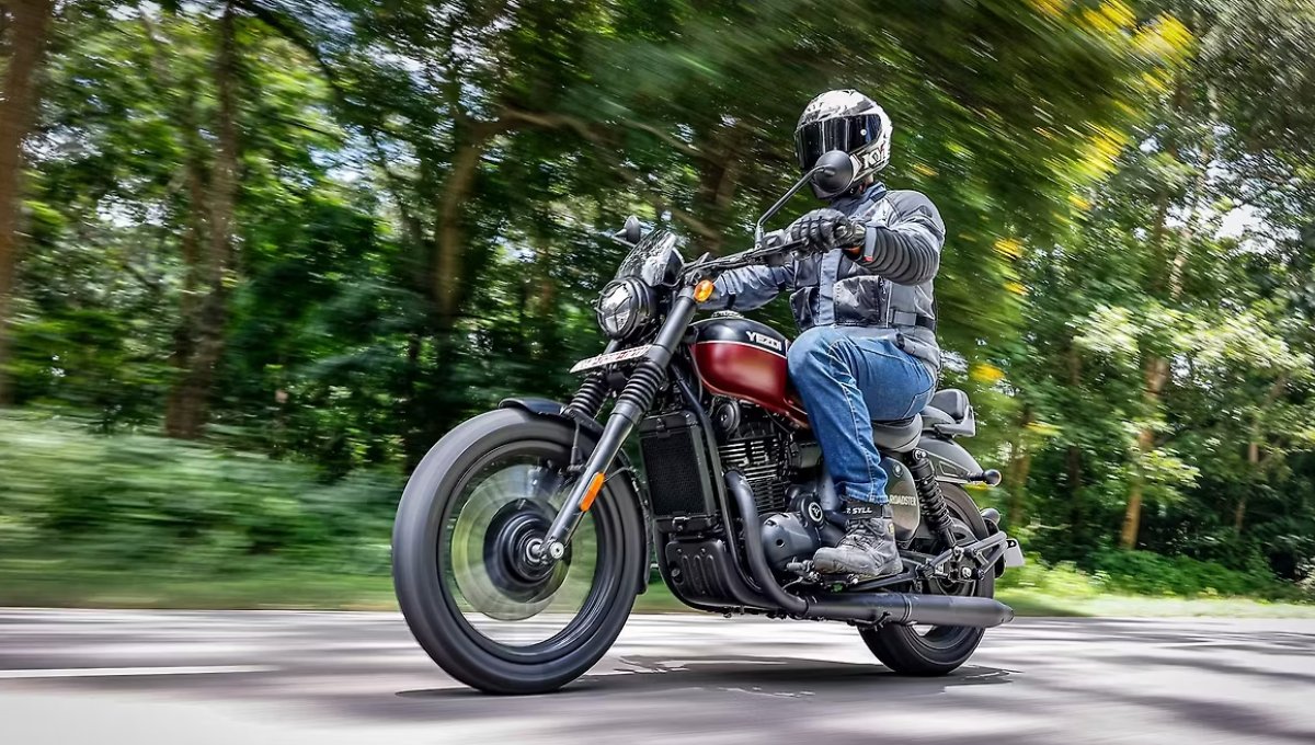 Yezdi Roadster Review