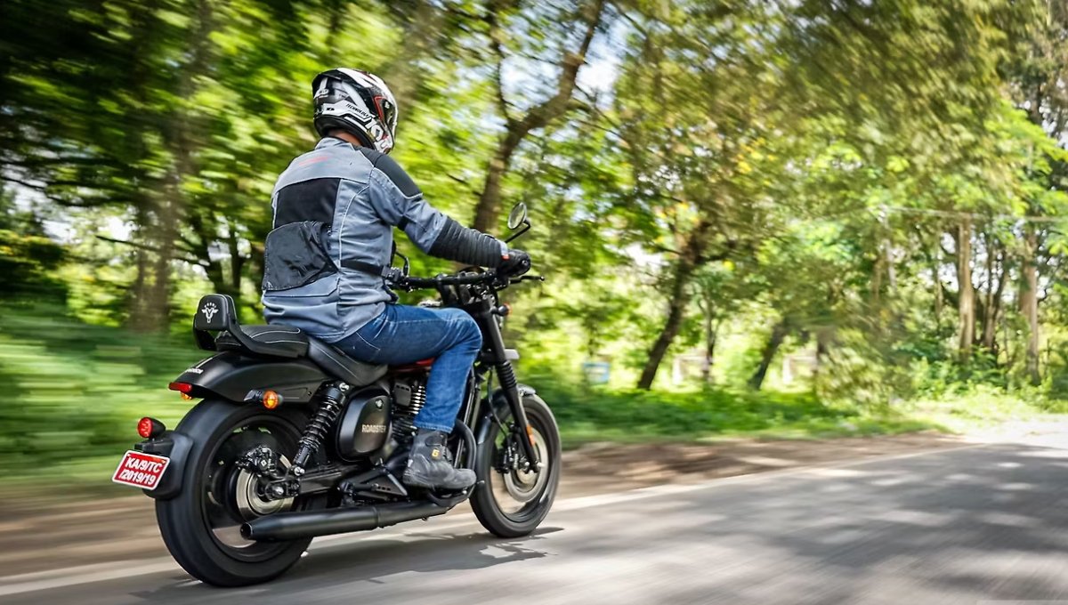 Yezdi Roadster Review